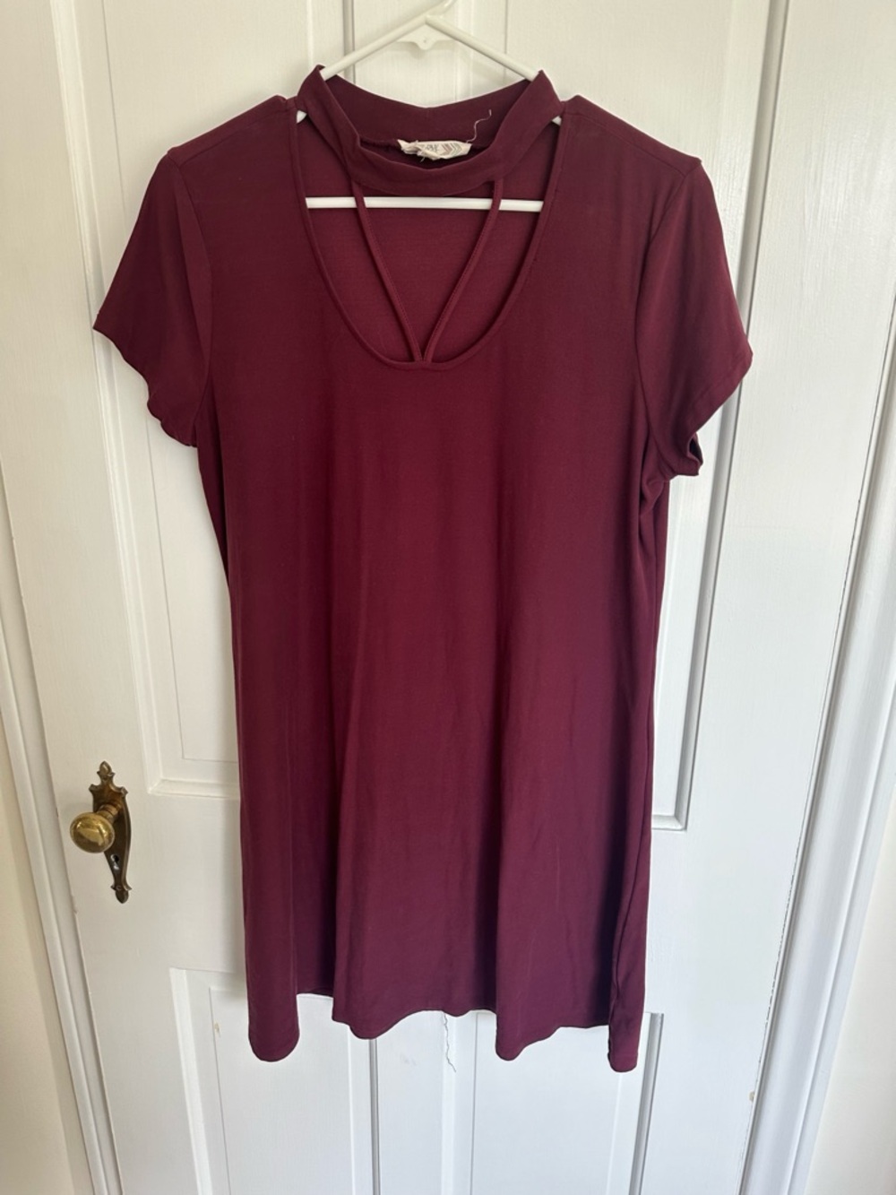 Pink Rose Short Sleeve Dress with Choker Detail - Wine